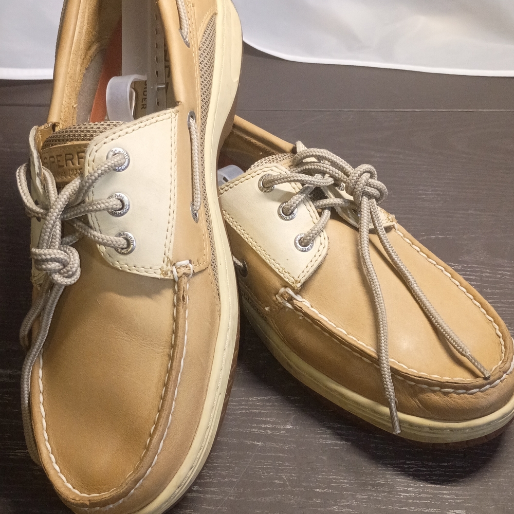 Sperry Tan and Cream Boat Shoes